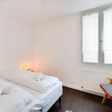 Апартаменти Allure - 2 Bedroom With Balcony In The Centre Of *